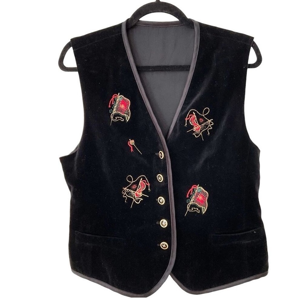 Vintage Basler Black Velvet Vest Embroidered Royal‎ Flags Regal Buttons M